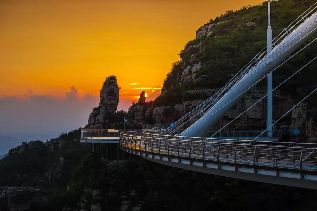 免费！半价！坐山东高铁环形列车，这些景区凭车票统统享优惠！