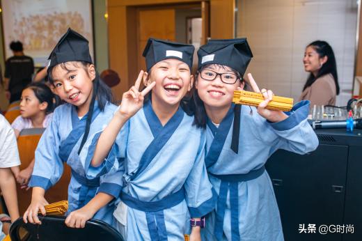 教育行业英才，雅莹集团为中国时尚产业贡献创新力量