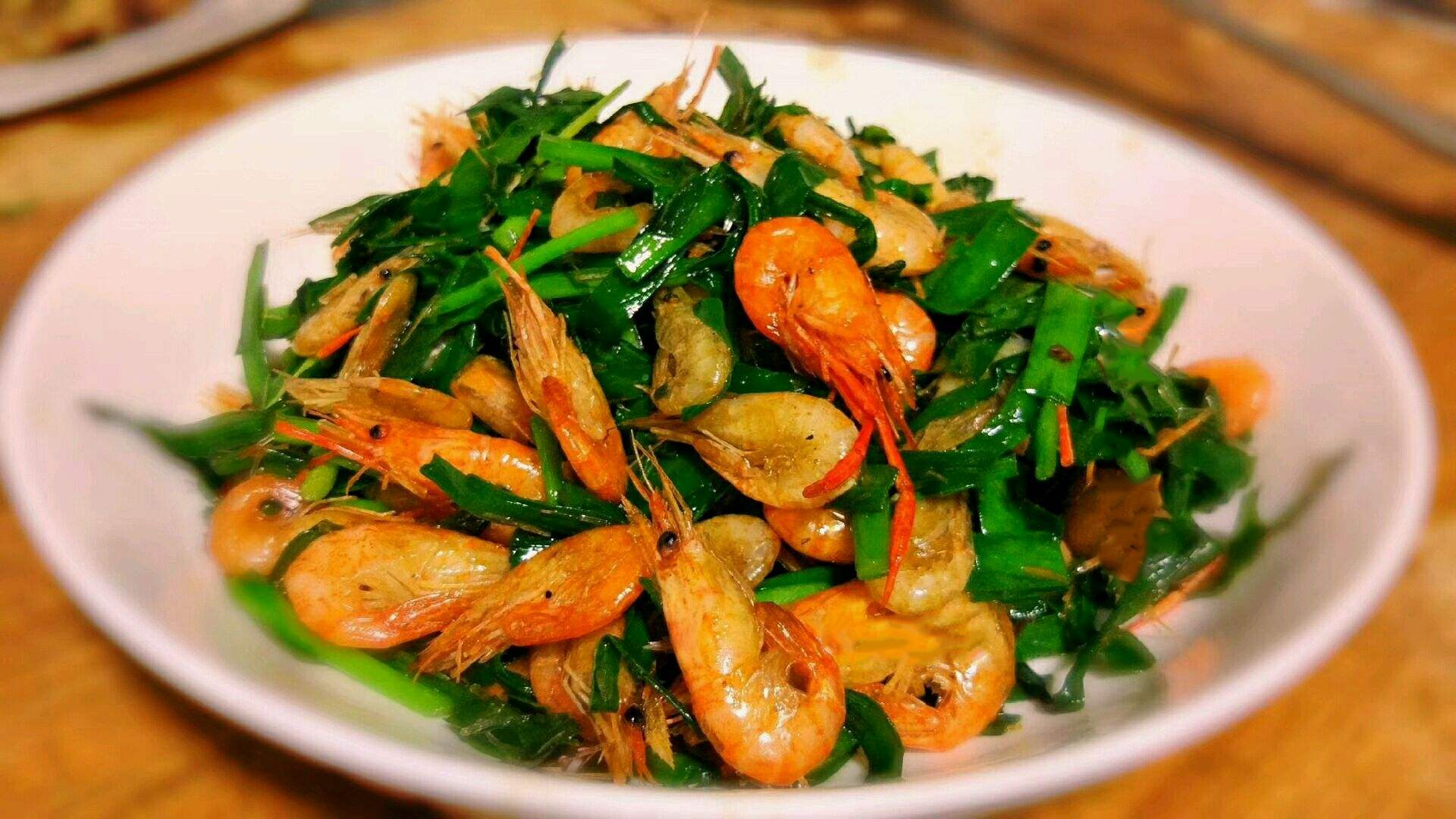 美食家常菜韭菜炒河虾太好吃了,精品菜谱韭菜炒河虾的做法