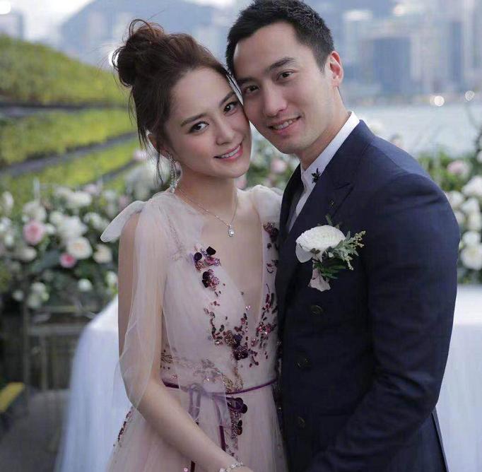 阿娇曝赖弘国对“造人”一拖再拖，表示怀孕机会渺茫，委屈连连？