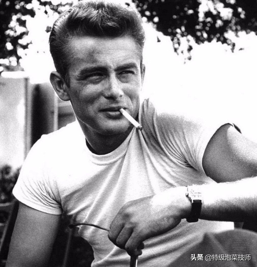 人设崩塌，小鲜肉当红时公然和女星接吻，她还是他偶像的女友