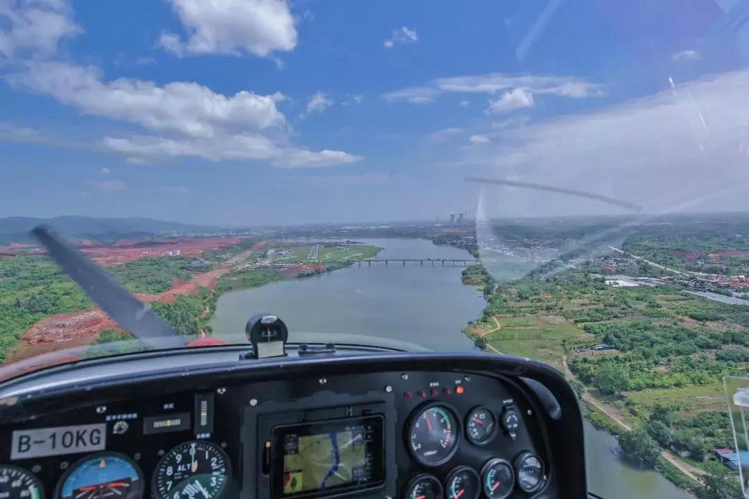 龙泉山山顶看美景,美丽的龙泉山