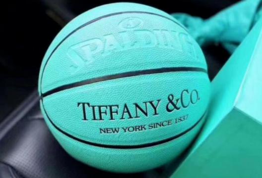 500万网红假球被警察端了！这款篮球，你是否也中标了？