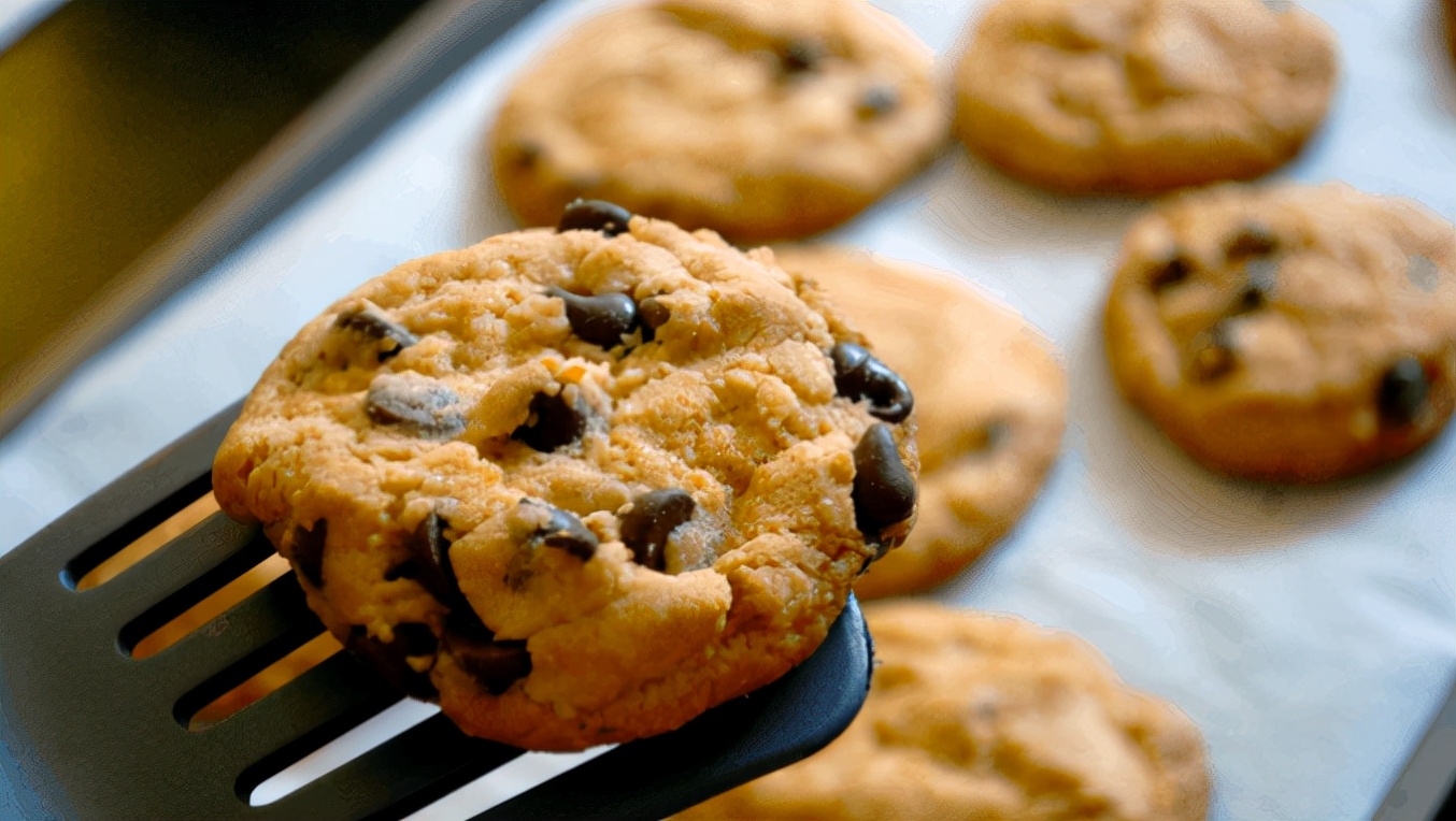 曲奇饼干发明于哪里,曲奇饼干谁发明