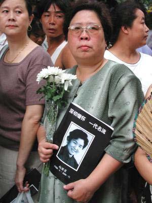 连续登上春晚24年现已7年无缘春晚,连登春晚8年走红后却回归家庭