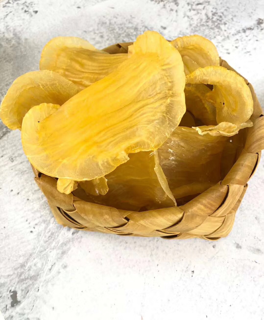 备孕孕期补气血,孕妇产后燕窝好还是花胶好