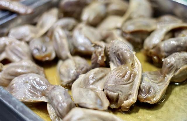 后疫情时期，镇江的这篇盐水鹅文章，真正好味又耐人寻味