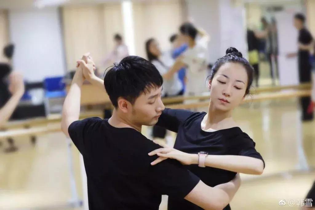 被刘亦菲惊艳到的美照,刘亦菲和其他女明星的对比照