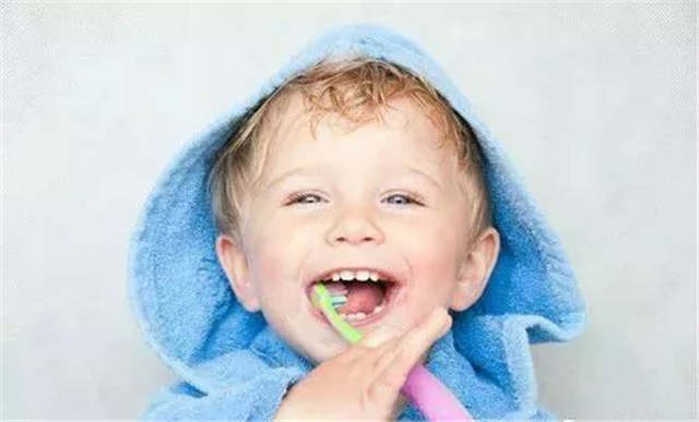 今天你认真刷牙了吗小报文案,今天你刷牙了吗绘本