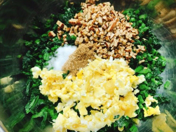 鲜嫩多汁的水饺馅怎么调最好吃,夏天最适合吃的素馅饺子馅推荐