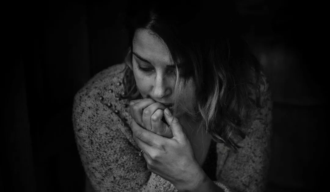 北大女生自杀事件:这场极致的冥王星操纵,只钩住了2件事