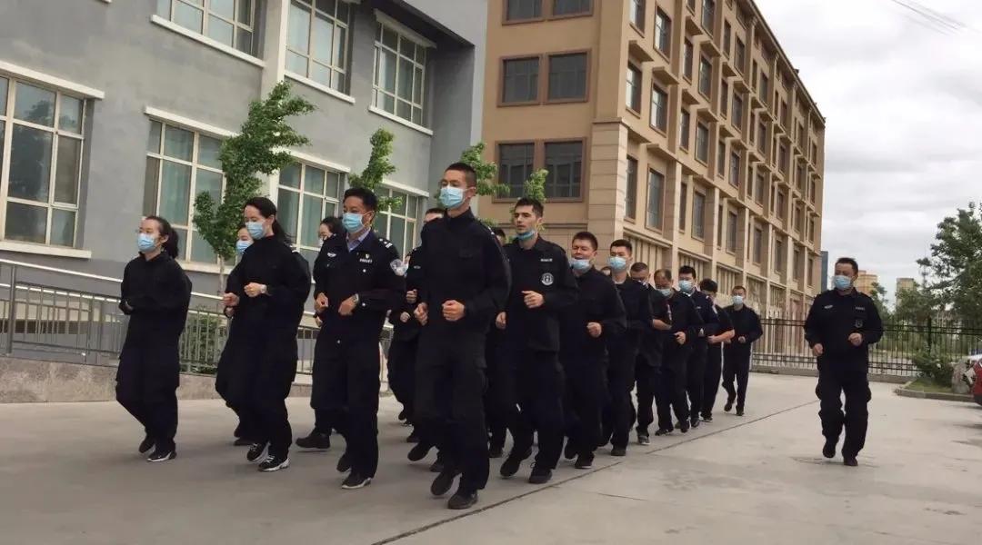 市级文明单位喜报,喜报派出所荣膺全国模范公安单位