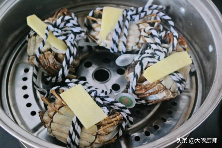 大闸蟹不流黄的正确蒸法,蒸大闸蟹不流黄什么原因