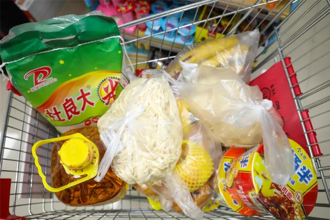 一夜之间跑了的房产中介,商丘一件代发货源