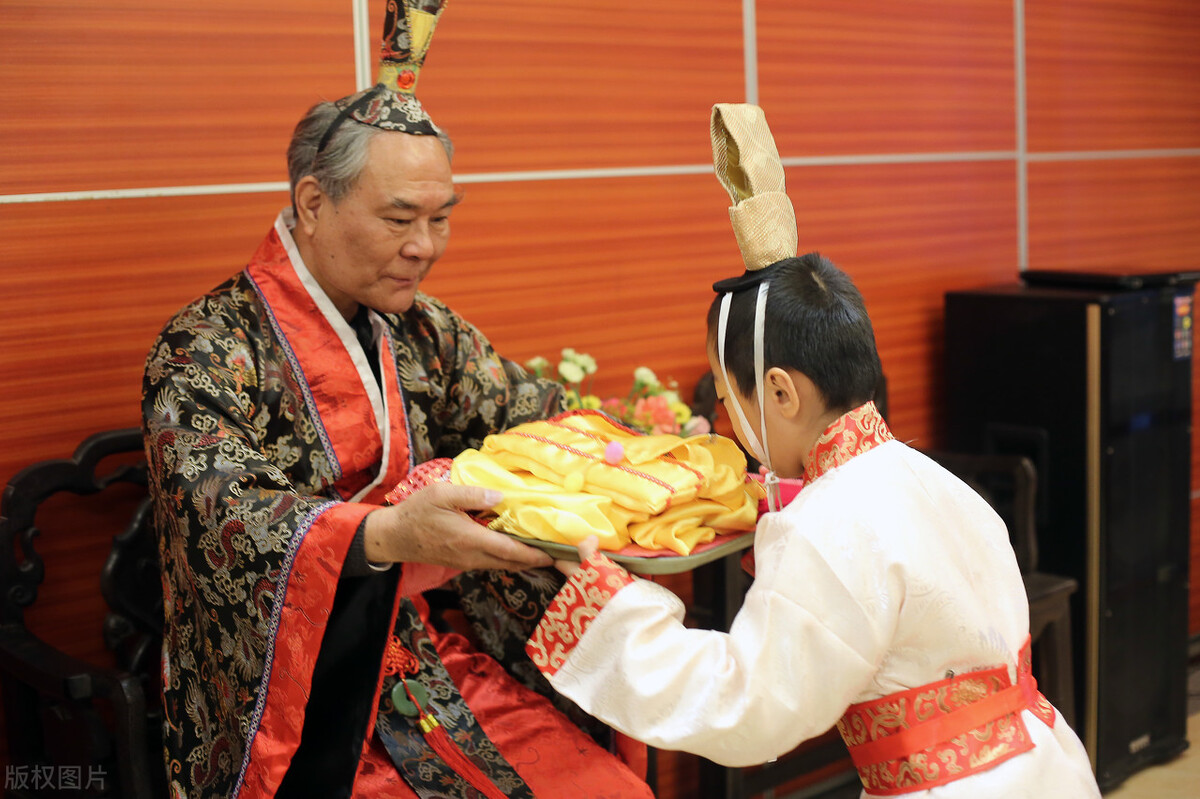 打坐的十大技巧,打坐技巧和对身体的好处