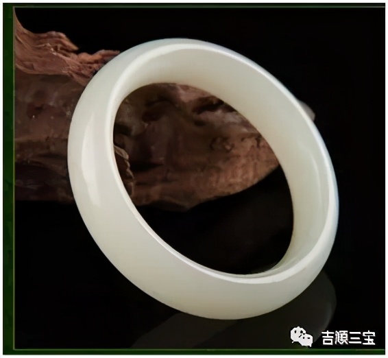 藕粉色和田玉如何辨别真假,和田玉珠子真假辨别对比图