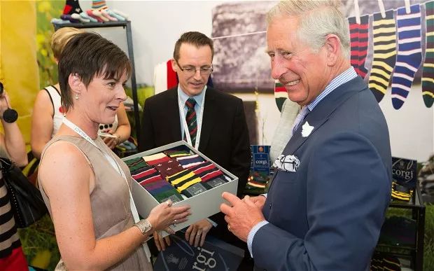 威廉、哈里、查尔斯王子同框太帅气!28个英伦绅士品牌拿走不谢