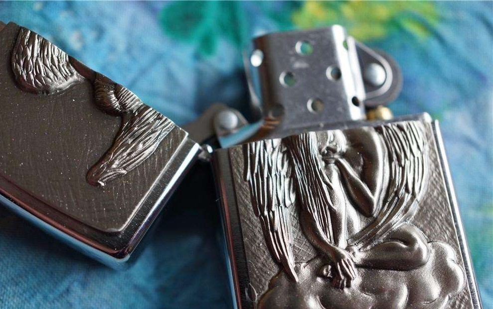 zippo价格猫腻,zippo打火机新手入门分辨真假