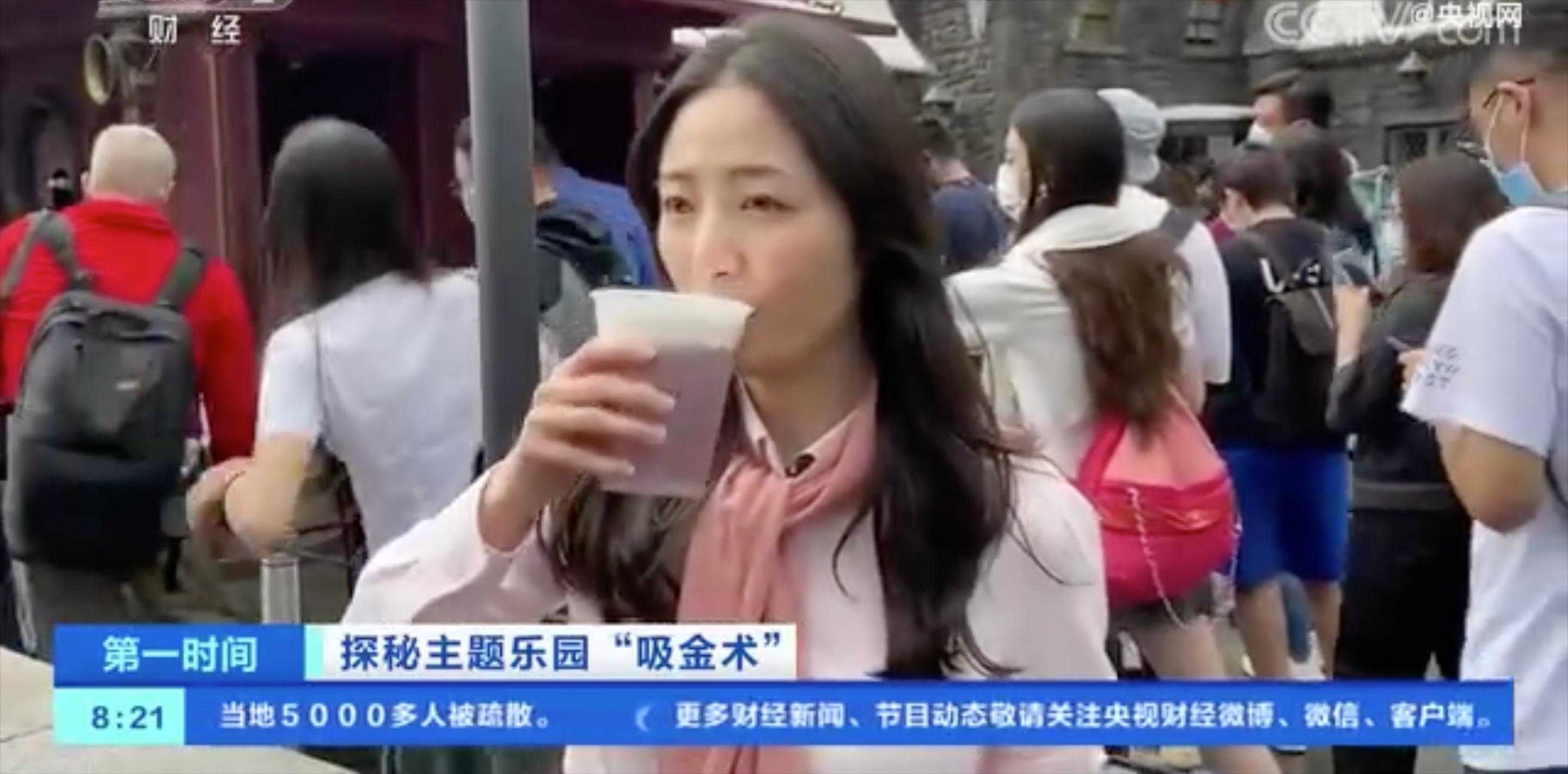 一瓶水10元一杯饮料50元，玩一天一个月工资的环球影城，值得去吗