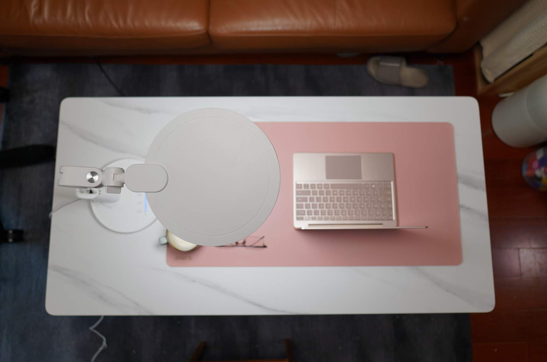 护眼台灯台式和落地款如何选,高性价比护眼台灯选择