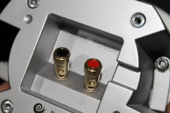 蜗牛iw4音响一套,蜗牛iw3和iw4