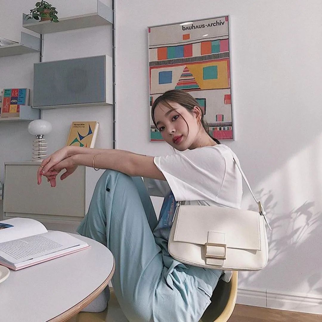 我已经在看夏装了!第一件小短袖从里面挑