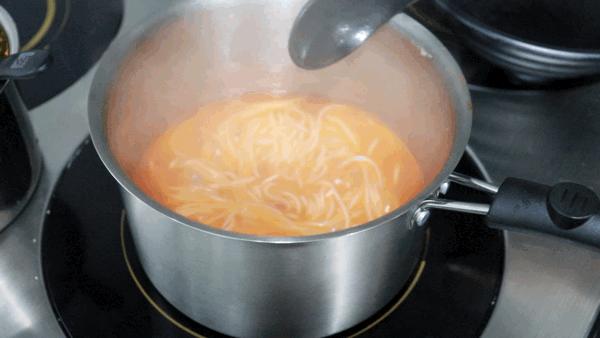 吃现成的还嫌难吃,吃现成的还嫌不好吃