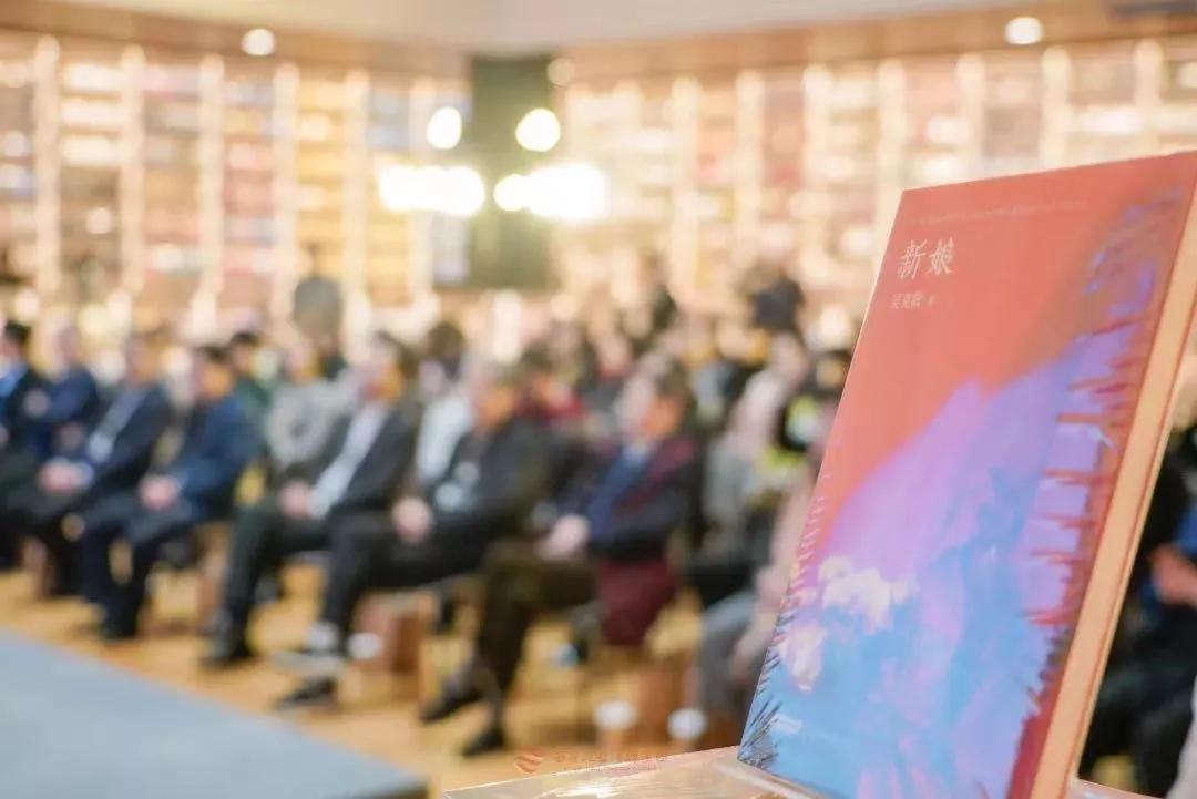 一起去看，藏在沣东自贸新天地里的“最美书店”！