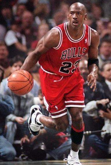 乔丹6冠王实战,乔丹六冠单赛季表现