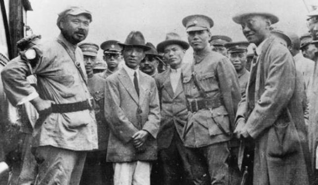 中国最后一个太监临终遗言,太监孙耀庭为何不洗澡