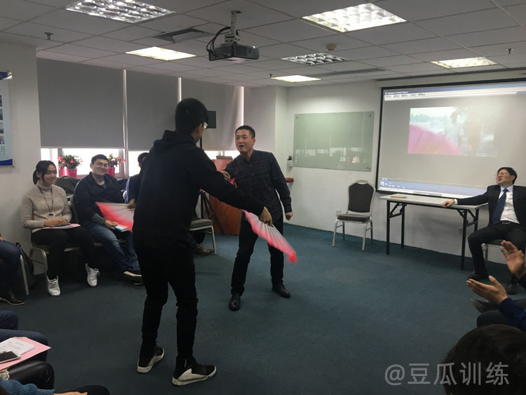 紧张脸红冒汗怎么治,一说话就出汗脸红紧张怎么办