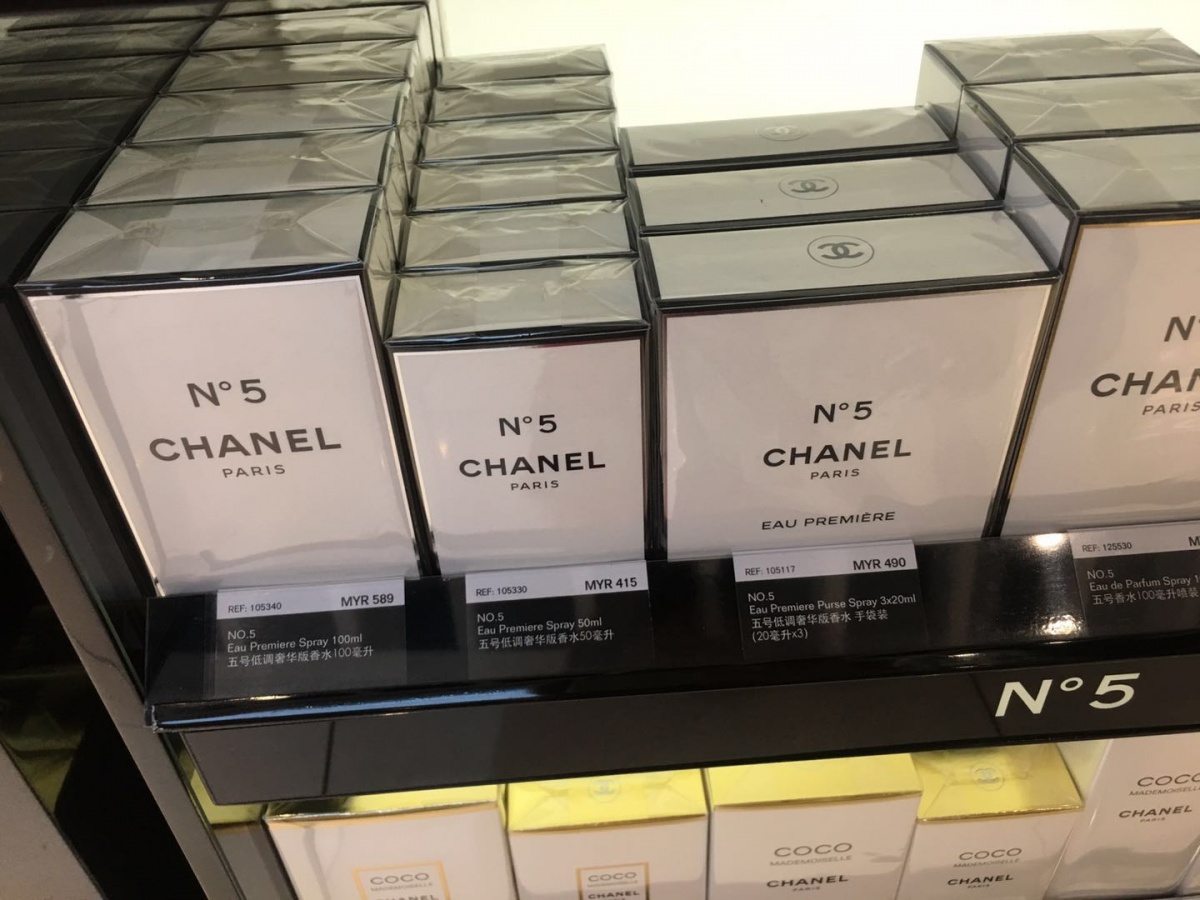 吉隆坡t2机场免税店必买清单,吉隆坡klia2出发大厅