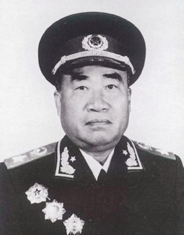 毛*东泽**如何评价周恩来、*少奇刘**、*德朱**、*小平邓**、*云陈**、瞿秋白？