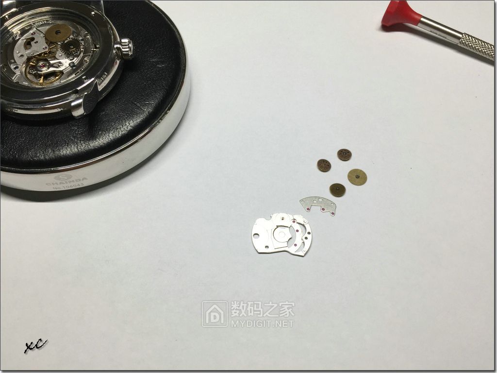 美度贝伦赛丽m8690真假对比图,美度贝伦赛丽m8690哪年上市的