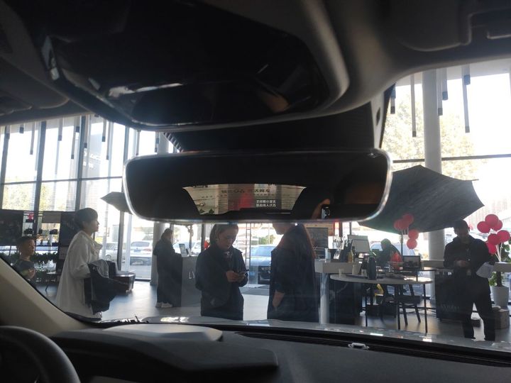 领克01和领克06对比,领克06phev落地价