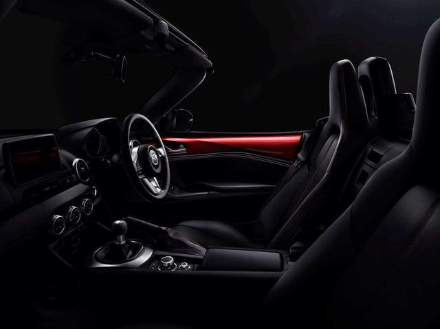 车子内饰脏了怎么清理,车内饰可以用湿毛巾擦吗