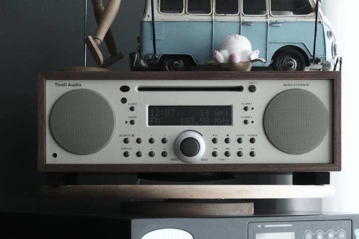 推荐一款简单精致的电脑桌,diy双人实木电脑桌