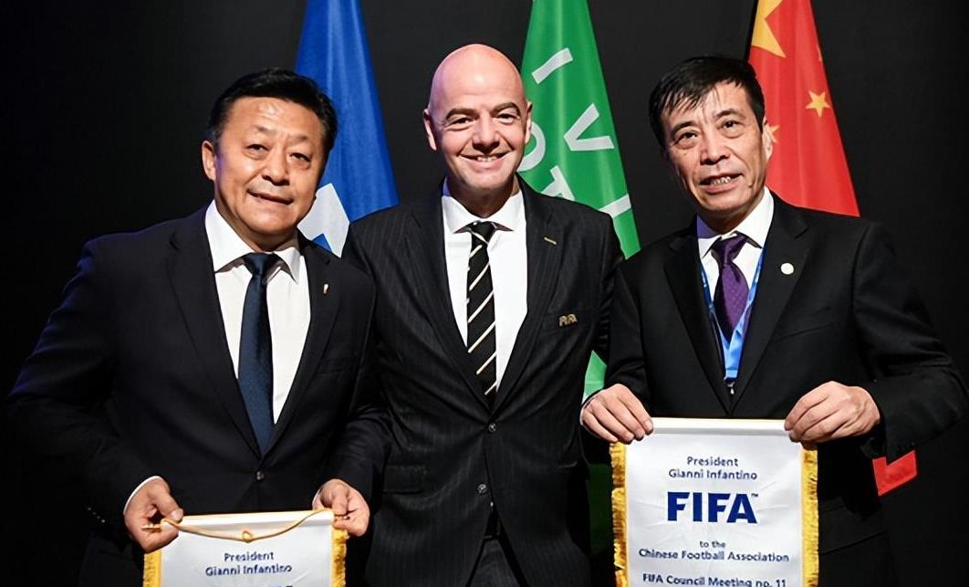 宋凯尴尬！徐根宝说实话，感谢陈戌源，把中国足球*裤底**扒下来了