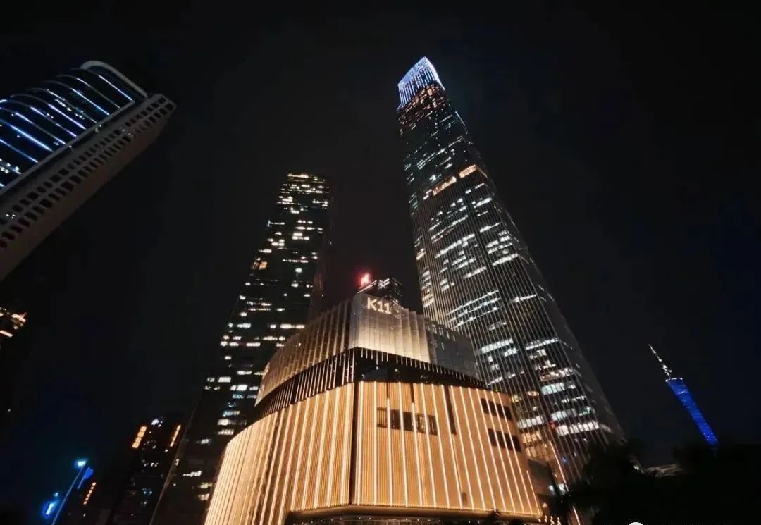 新世界·凯粤湾地铁5号线窖口站，带省级学位白鹅谭湾区生活代表作