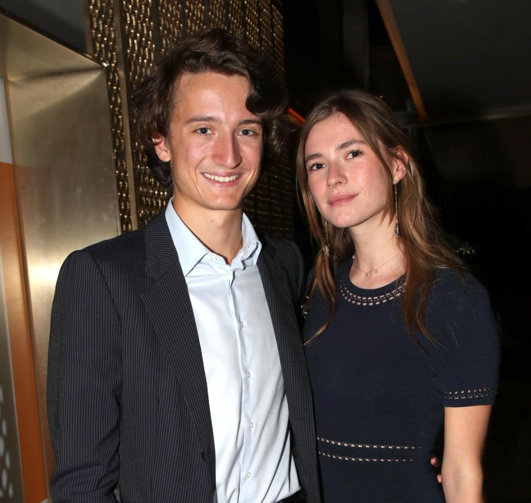 顶豪找贵族，LV家小公子的女友原来是伯爵之后…