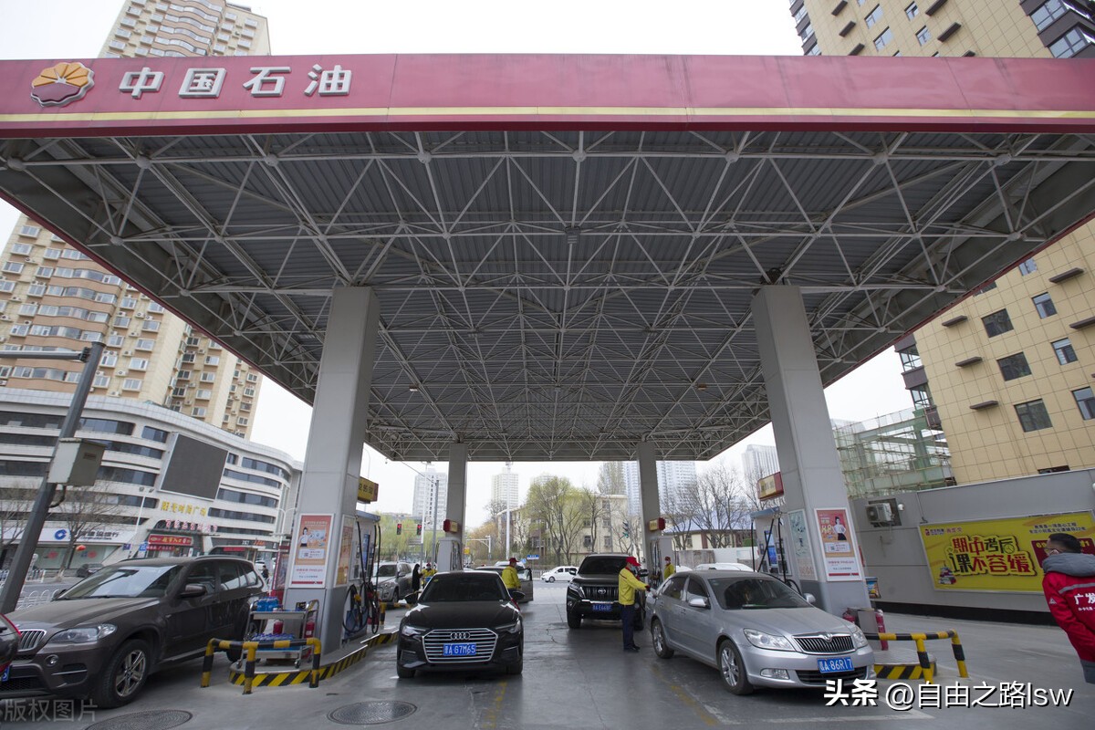 通缩钱会值钱还是会贬值,通缩是不是钱值钱了