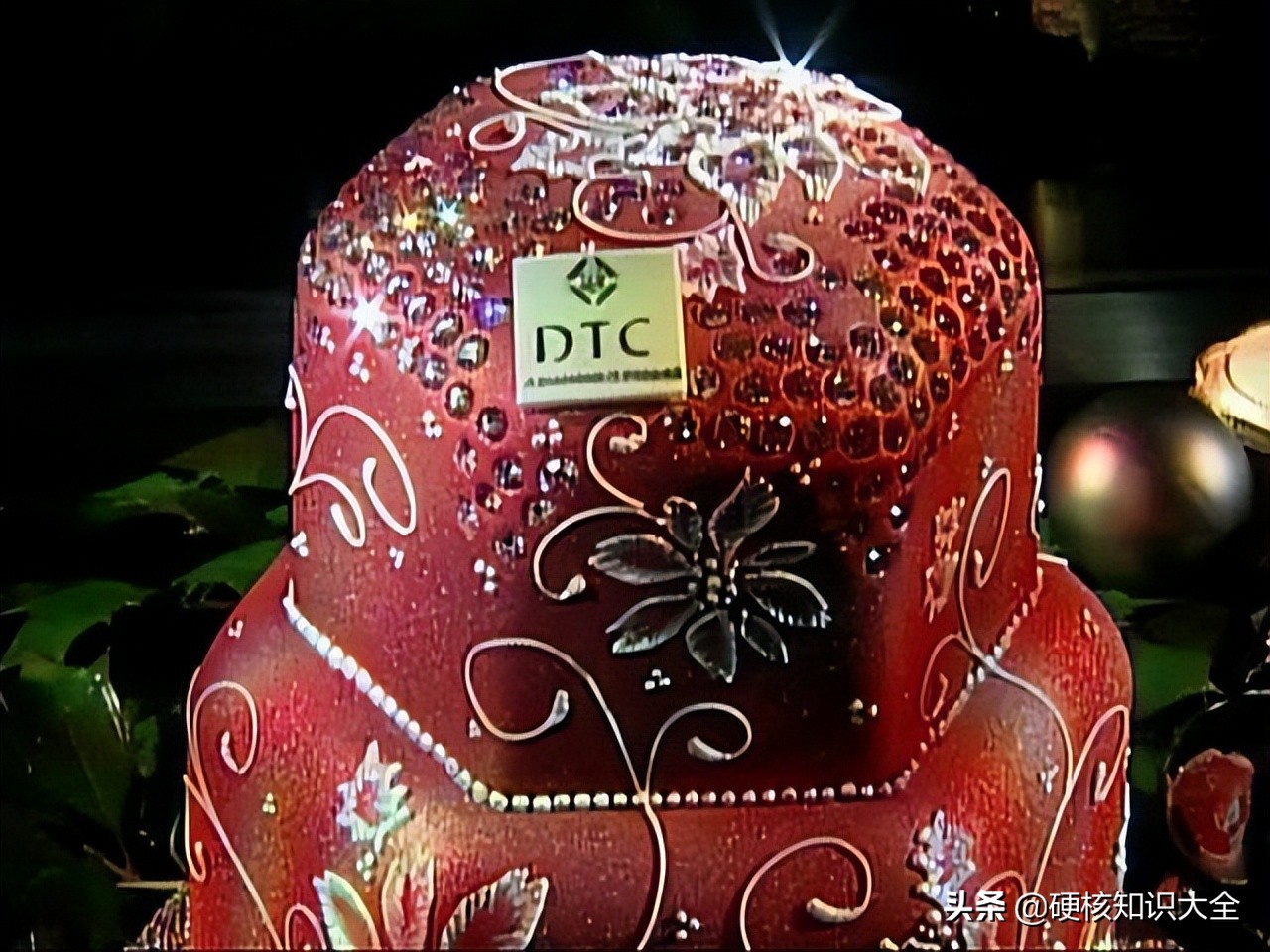 迄今为止最昂贵的10个蛋糕,吃一块上亿的美食蛋糕是什么感觉