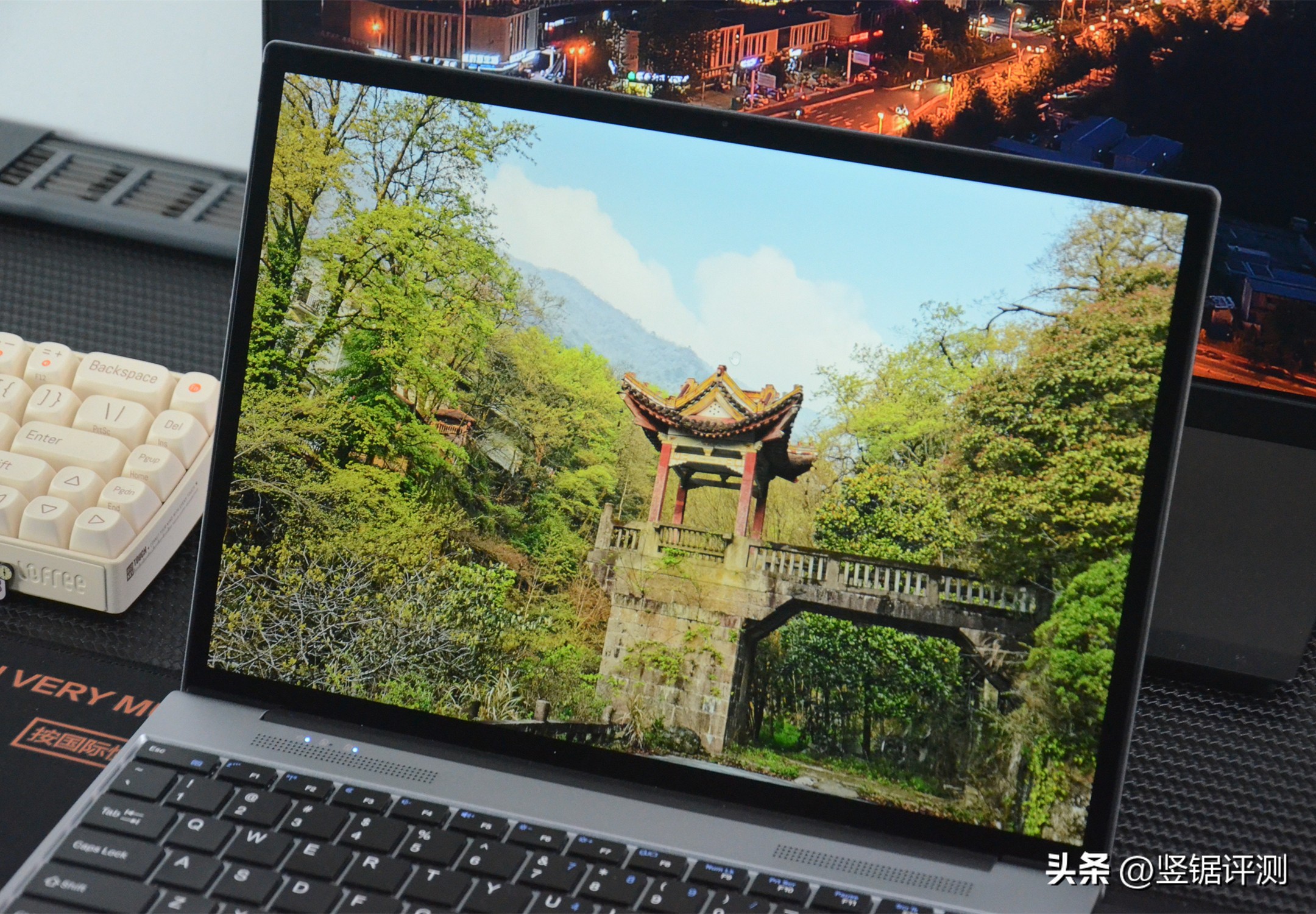 閰锋瘮榄旀柟gtbook13瀵规瘮13pro,閰锋瘮榄旀柟iworkgt娴嬭瘎