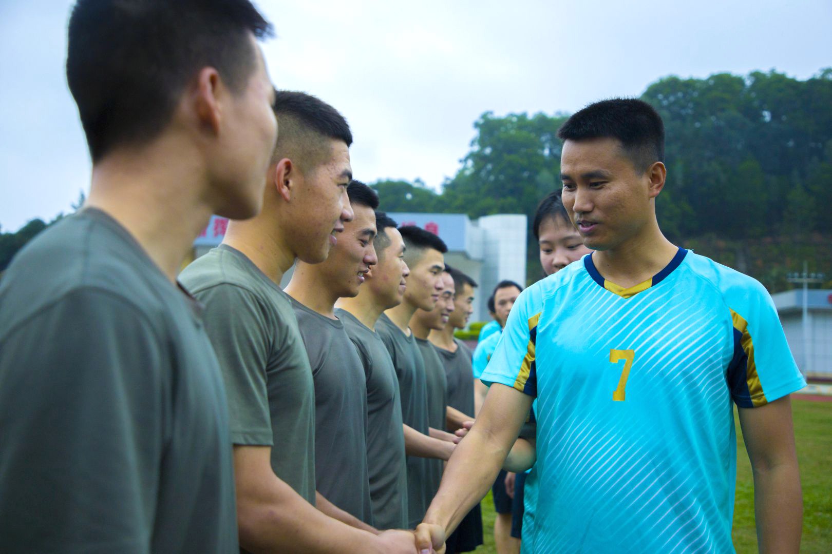 世界杯看不懂,部队足球世界杯