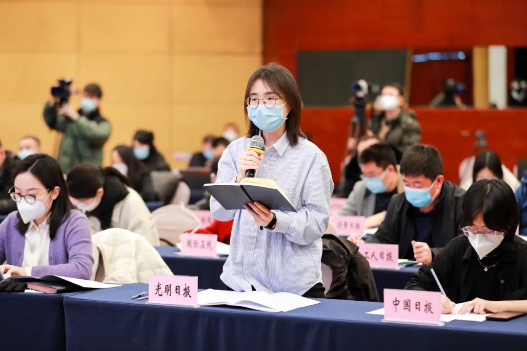 省政府新闻办举行《山西省加快复工复产和服务业复苏若干措施》政策解读新闻发布会