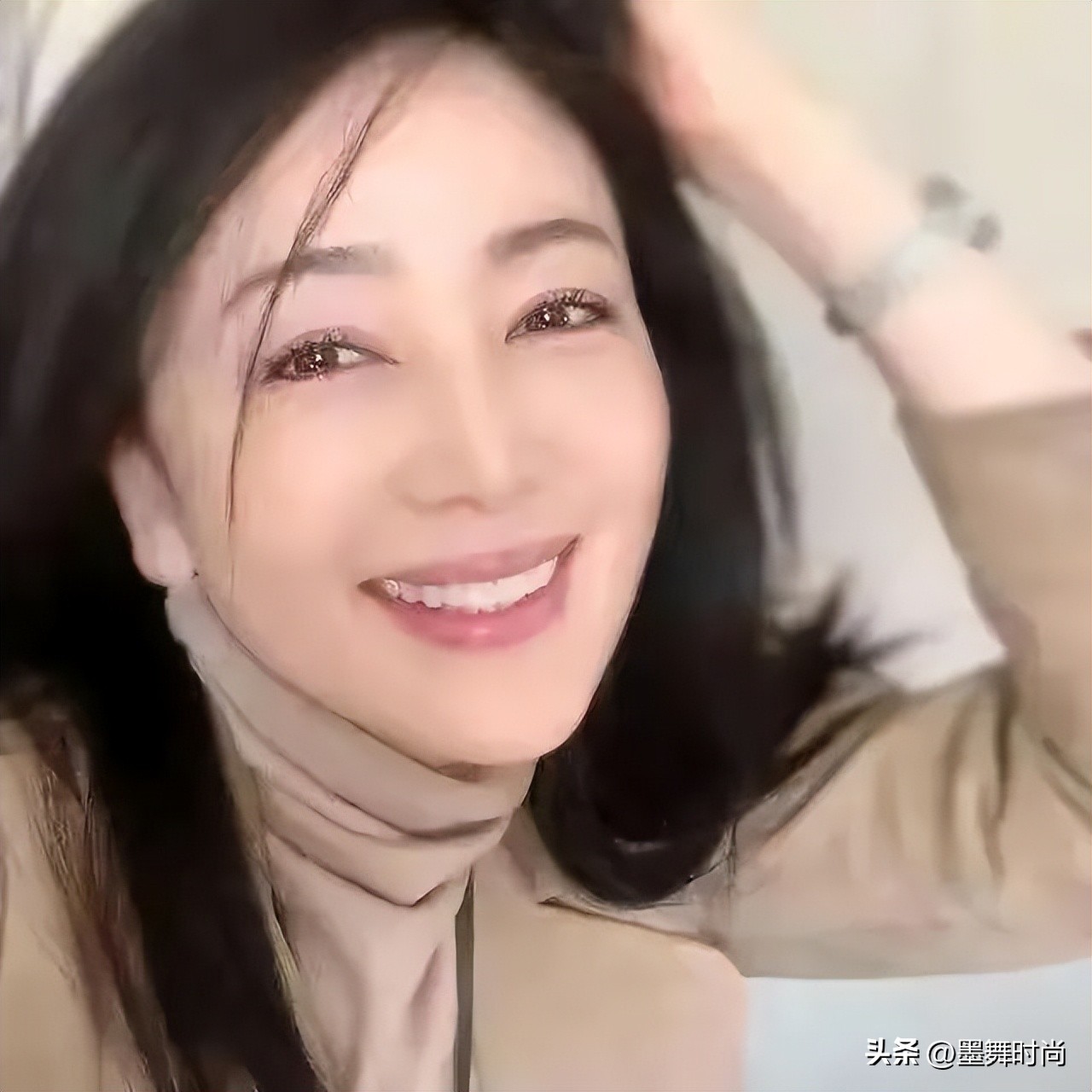 一个简单的减龄小技巧,这四个方法让你减龄20岁