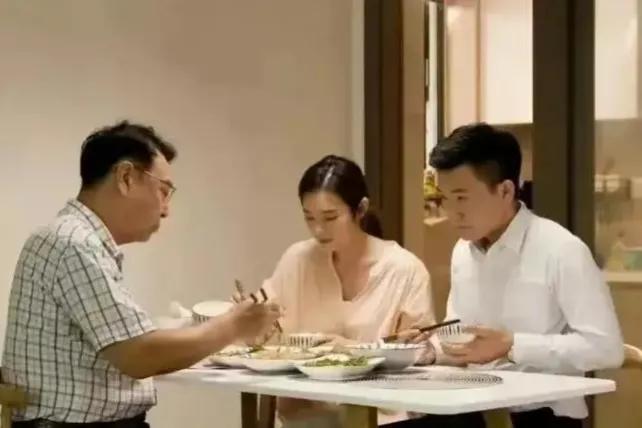 表弟结婚送了200,表弟结婚送1000元礼物