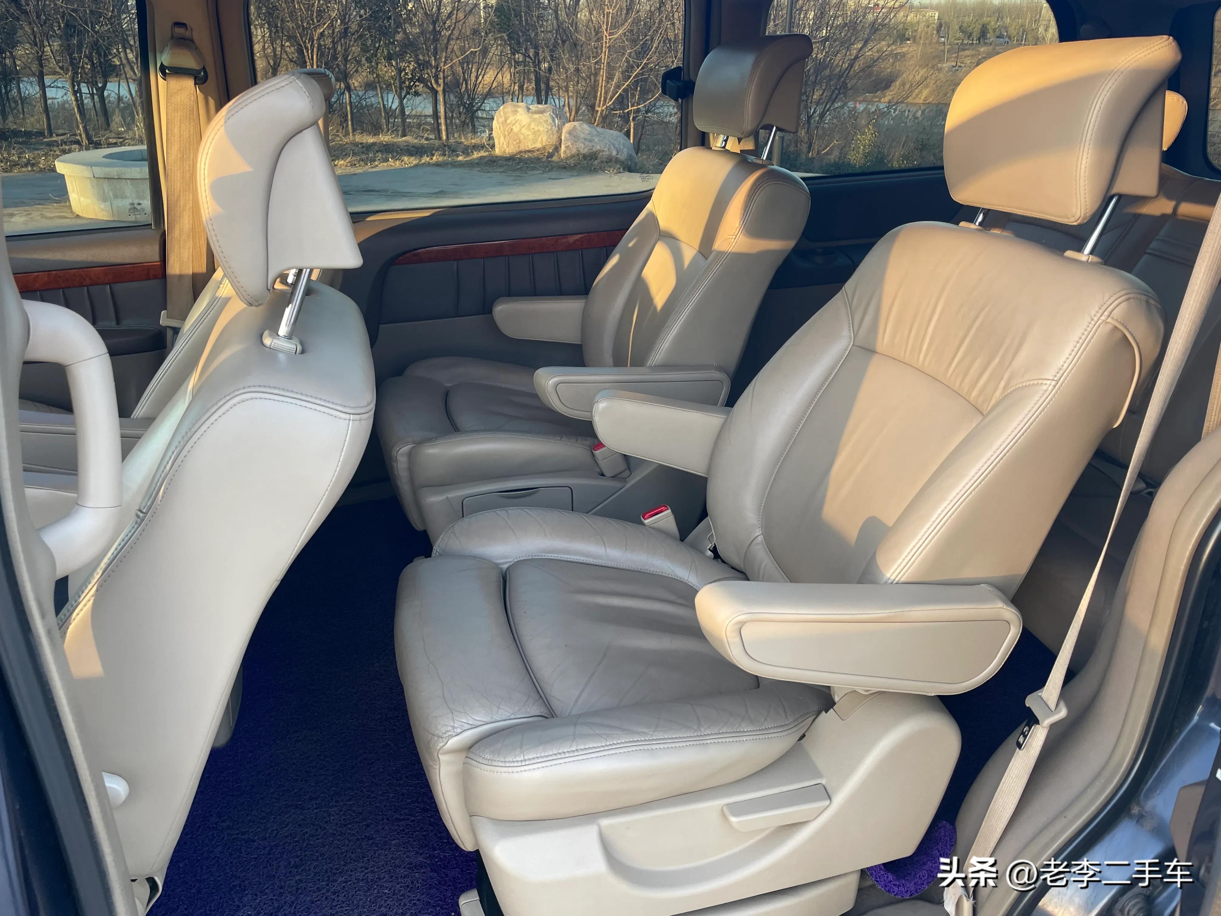 陆尊gl83.009款,09款gl8陆尊3.0燃油管