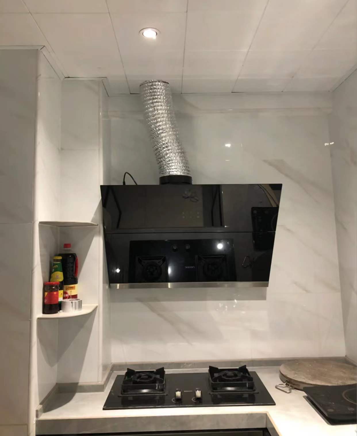 顶吸油烟机好还是侧吸油烟机好？我家买了2台，终于搞明白区别了