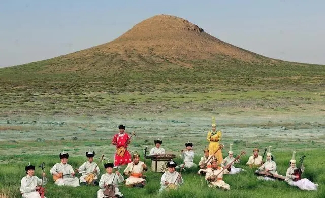 蒙古族敖包祭祀文化保护与传承,蒙古族祭敖包仪式的过程